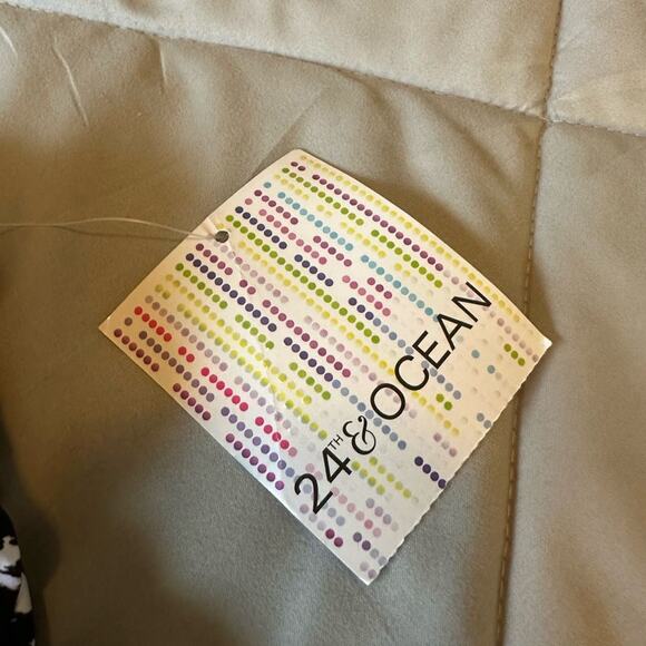 24 & Ocean V-Neck Tankini Swimsuit Top Leopard Floral Size XL - Picture 4 of 5